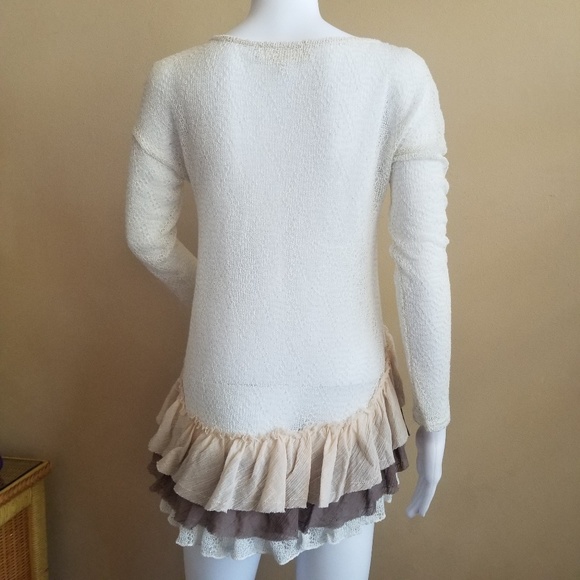 Anthropologie A Reve lace and ruffled top. - Picture 4 of 8